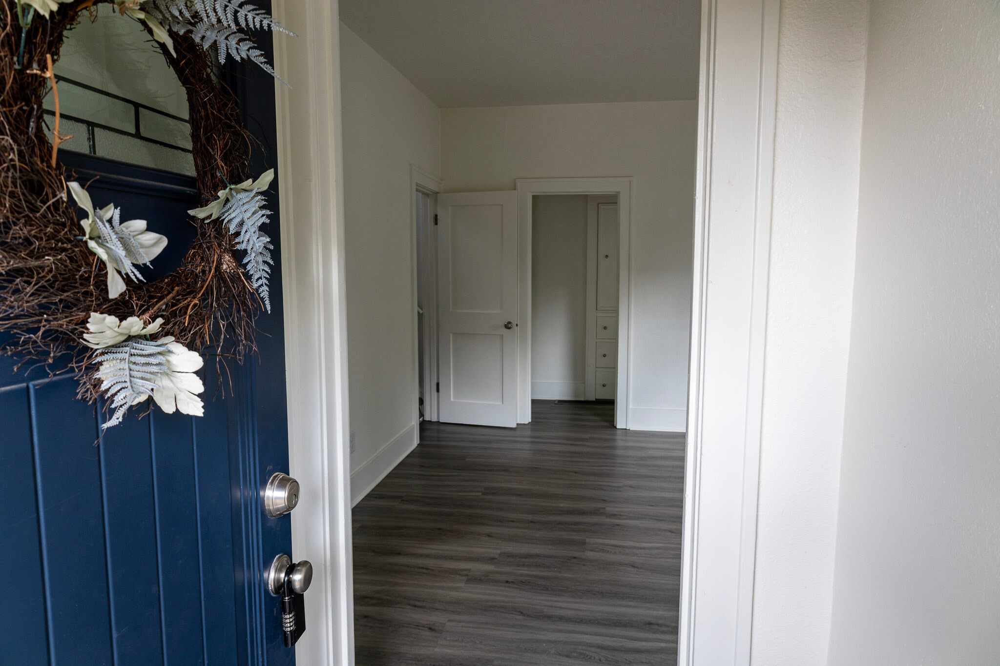 Building Photo - 1104 S Main Ave