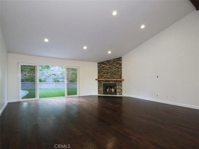 Building Photo - 26771 Menominee Pl