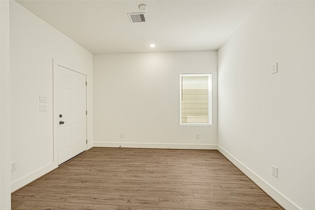 Building Photo - 407 Calloway St