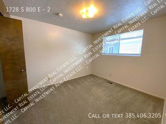 Building Photo - 1728 S 800 E