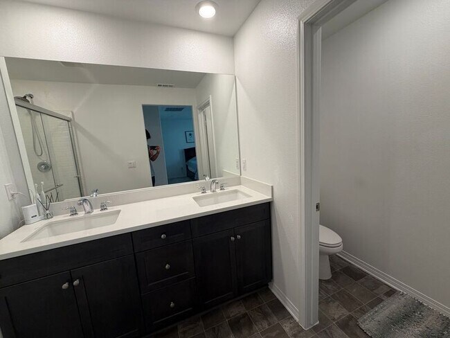 Building Photo - 36921 Basalt Ln