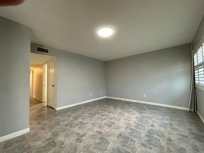 Building Photo - 4 Bed, 2 Bath in the Heart of Santee!