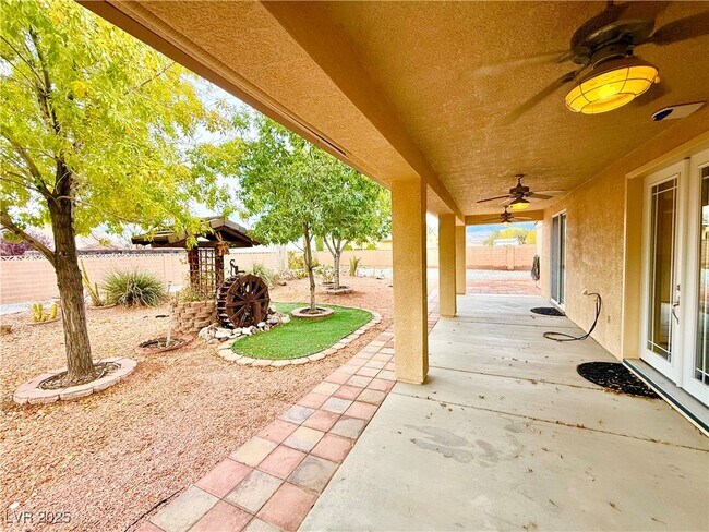 Building Photo - 6780 Sandpebble St