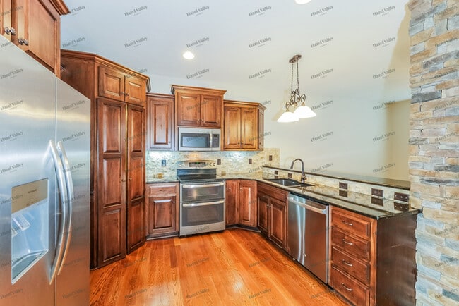 Building Photo - 8401 NE 115th St