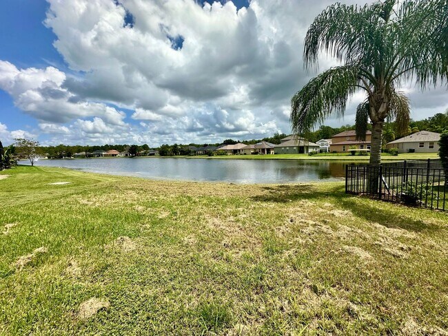 Building Photo - Beautiful 4-Bedroom Home near Lake Nona!
