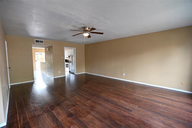 Building Photo - 5800 Lumberdale Rd