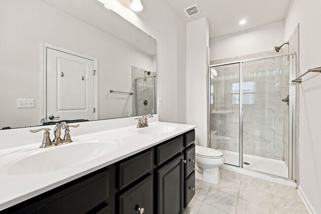 Building Photo - 707 Channing Park Cir