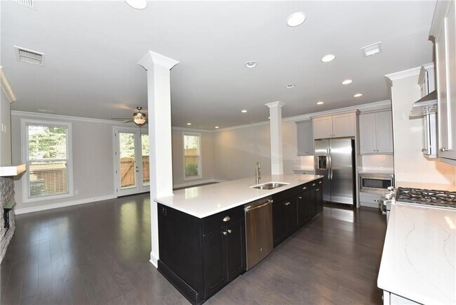 Building Photo - 5224 Cresslyn Rdg