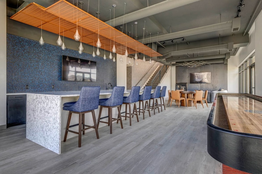 Building Photo - 352 S 500 E