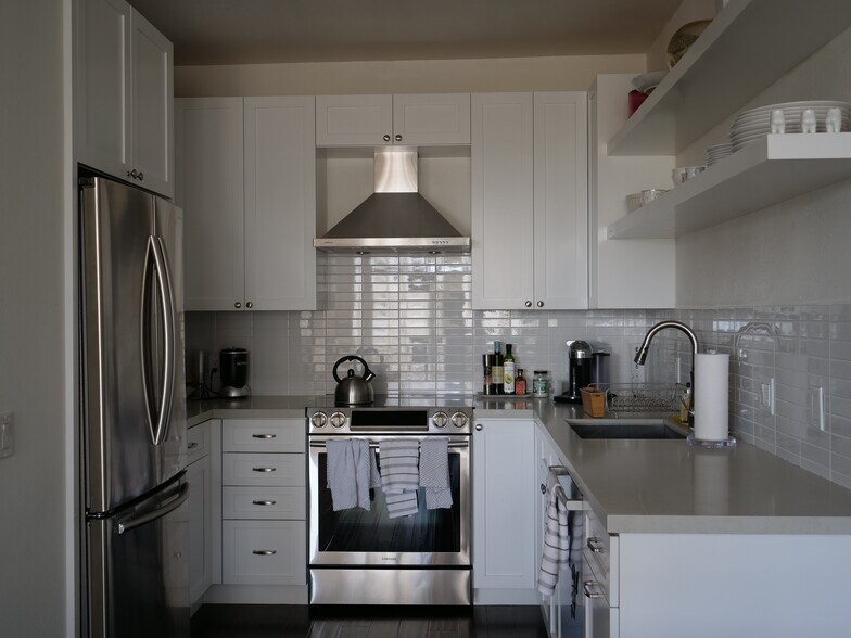 Building Photo - 8960 Cynthia St