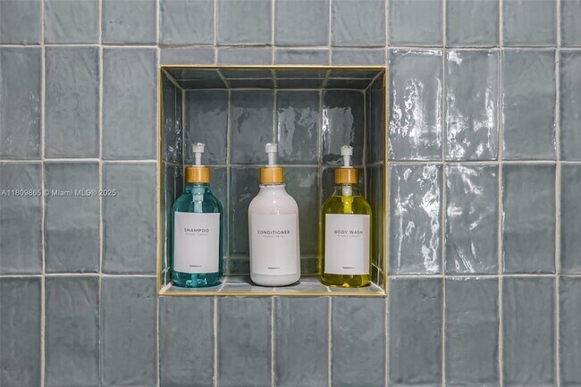 Building Photo - 159 NE 6th St