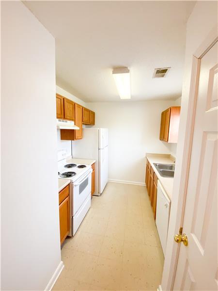 Building Photo - 47 Bearing Cir