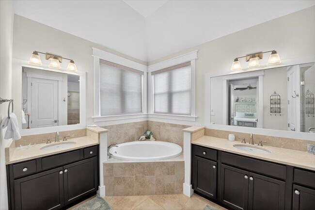 Building Photo - 34 Beargrass Way