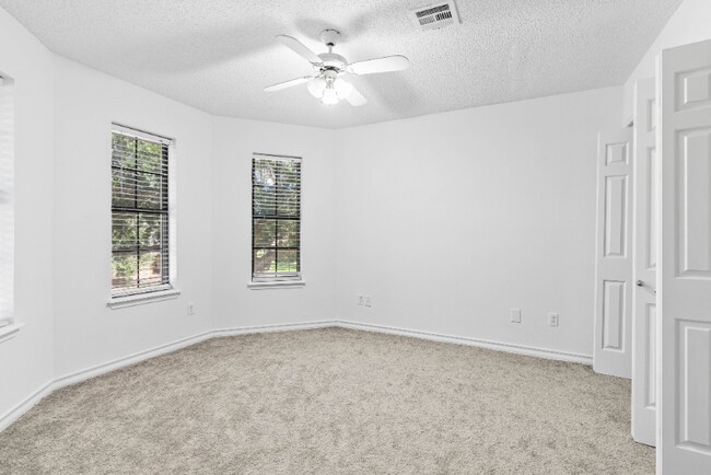 Building Photo - 7009 Bevington Dr