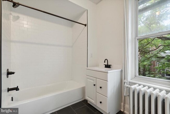 Building Photo - 3205 Winter St