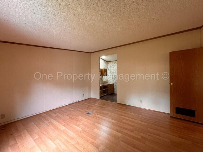 Building Photo - 24403 Gile Pl