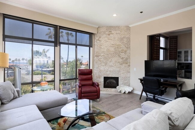 Building Photo - 8110 El Paseo Grande