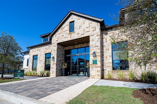 Building Photo - 18102 Bluegrass Pk Ln