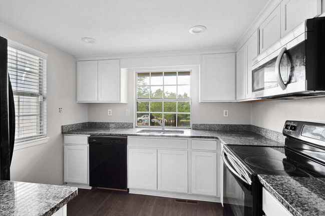 Building Photo - 2971 W Long Dr