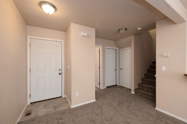 Building Photo - 326 S Thierman Rd