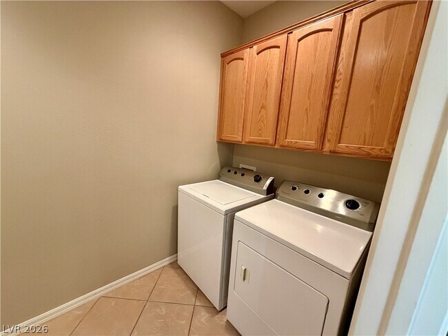 Building Photo - 2168 Sawtooth Mountain Dr
