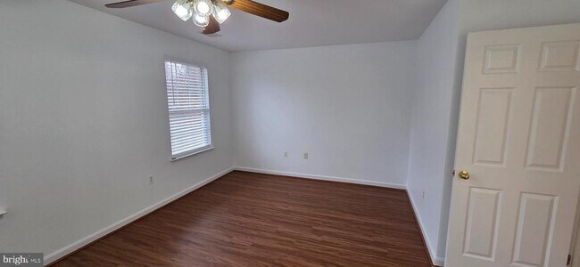 Building Photo - 20544 Blue Heron Terrace