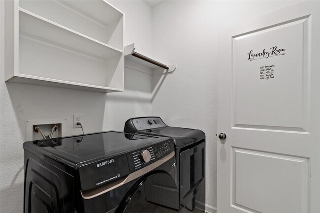 Building Photo - 14010 Hartford Heights Wy