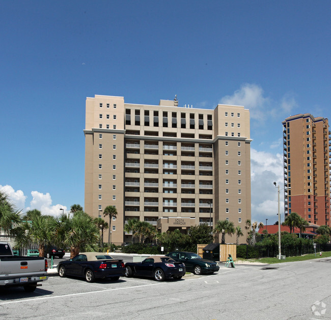 Building Photo - South Harbour Condos