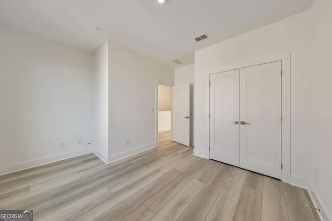 Building Photo - 517 Motivation Cir NW