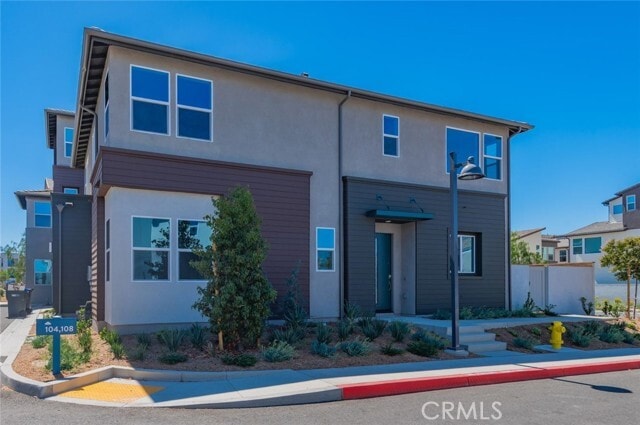 Building Photo - 100 Trask