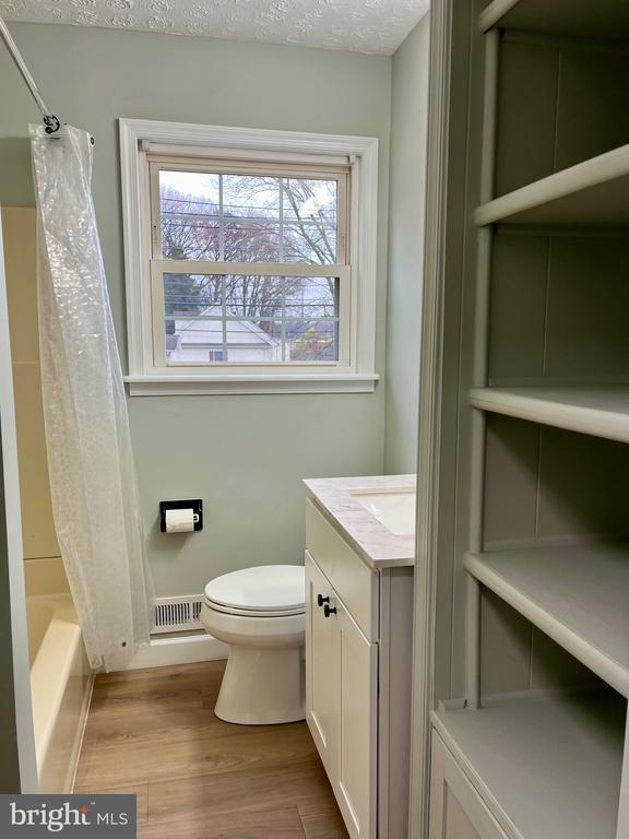 Building Photo - 810 S Harmony Rd