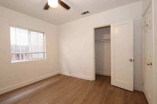 Building Photo - JV3701 RUBS