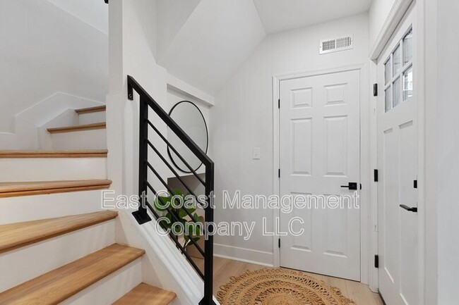 Building Photo - 1601 Portugal St
