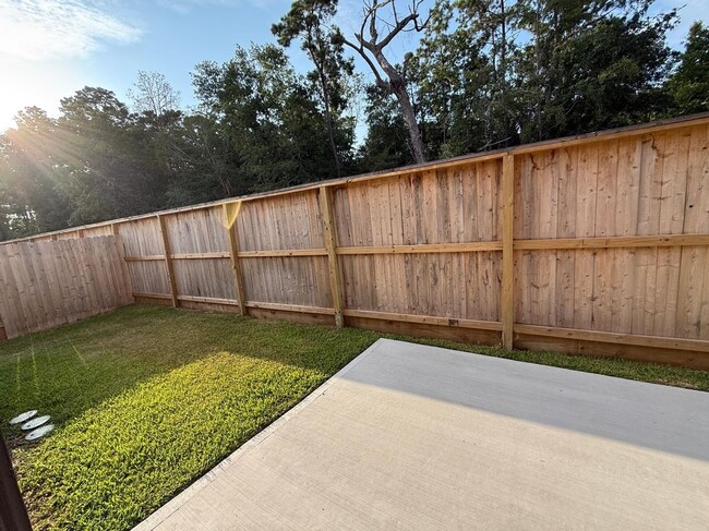 Building Photo - 7898 Alset Dr