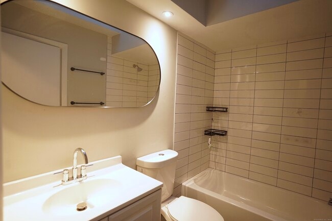 Building Photo - 188 Moreland Ave