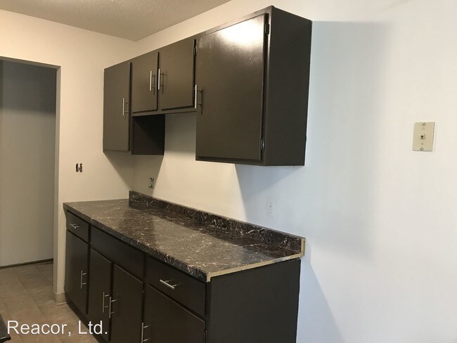 Building Photo - 2400 109th Ave NW