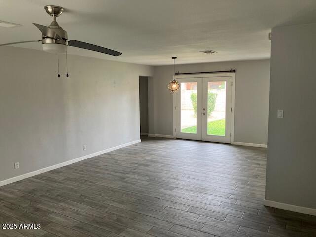 Building Photo - 824 W Parkway Blvd