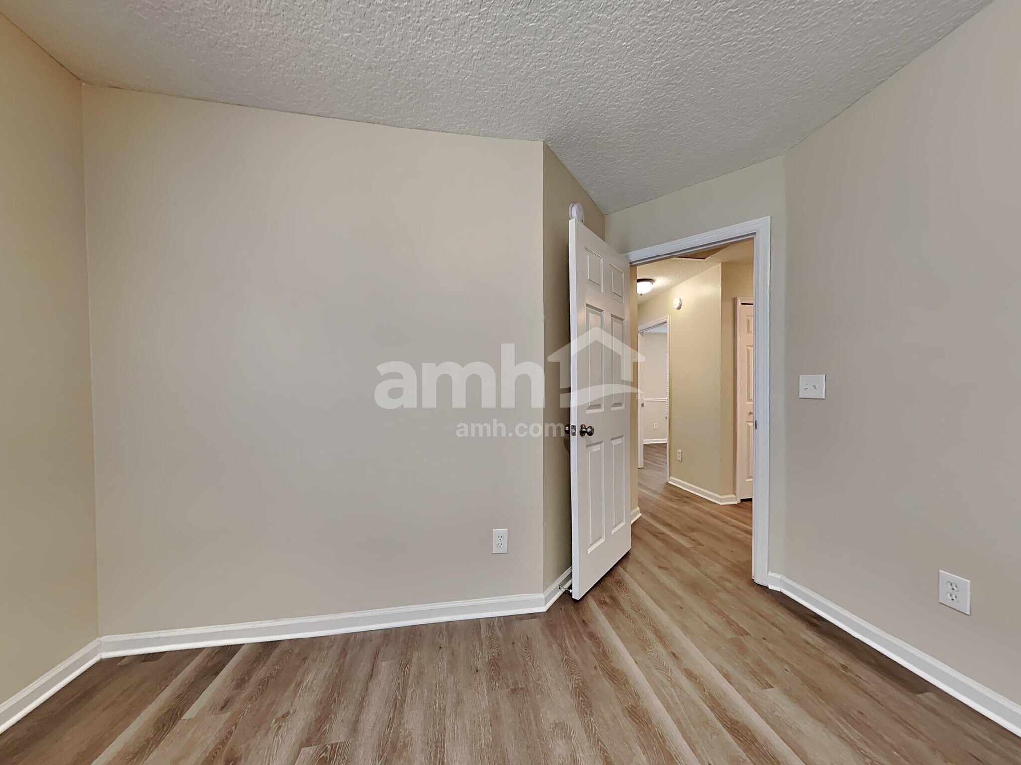 Building Photo - 9565 Staples Mill Dr