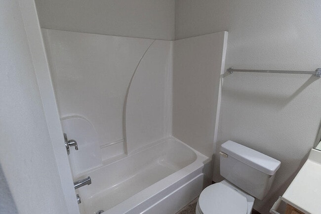 Building Photo - 1613 Citadel Dr