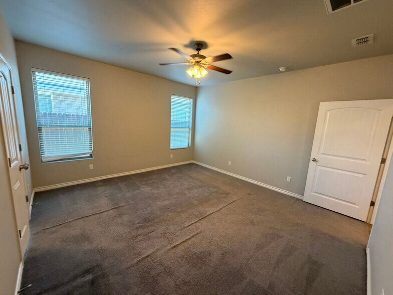 Building Photo - 2017 Boise Dr