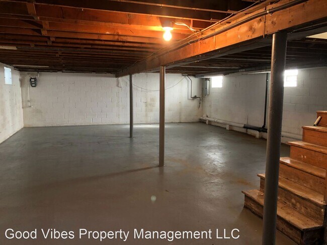 Building Photo - 2 br, 1 bath House - 166 Linden Ave