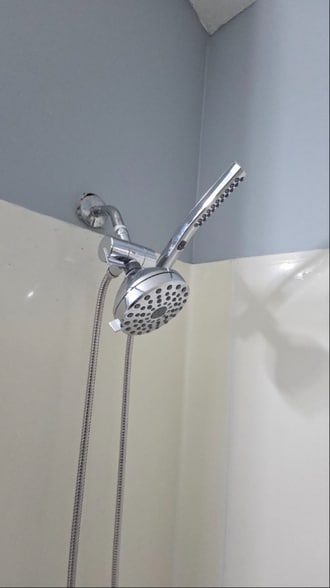 Building Photo - 2231 W 105th St