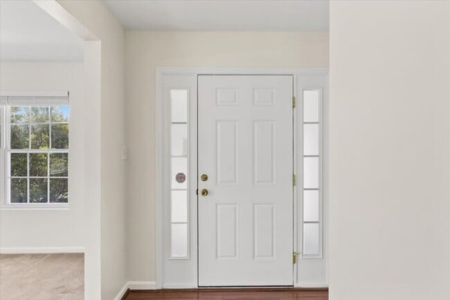 Building Photo - ***Coming Soon!!!***Spacious and Move-In R...