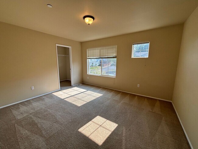 Building Photo - 3210 Sheaser Way