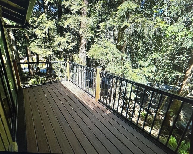 Building Photo - Amazing Sudden Valley Rental