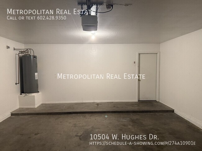 Building Photo - 10504 W Hughes Dr