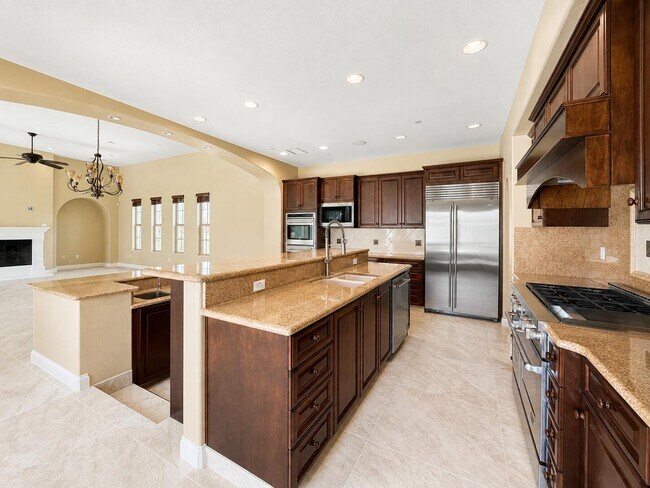 Building Photo - 3035 Arroyo Seco
