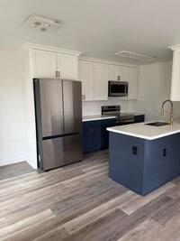 Building Photo - remodled 3 bedroom townhome in Wailuku