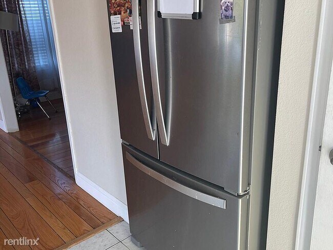 Building Photo - 4 br, 2.5 bath House - 733 Dolores Ave