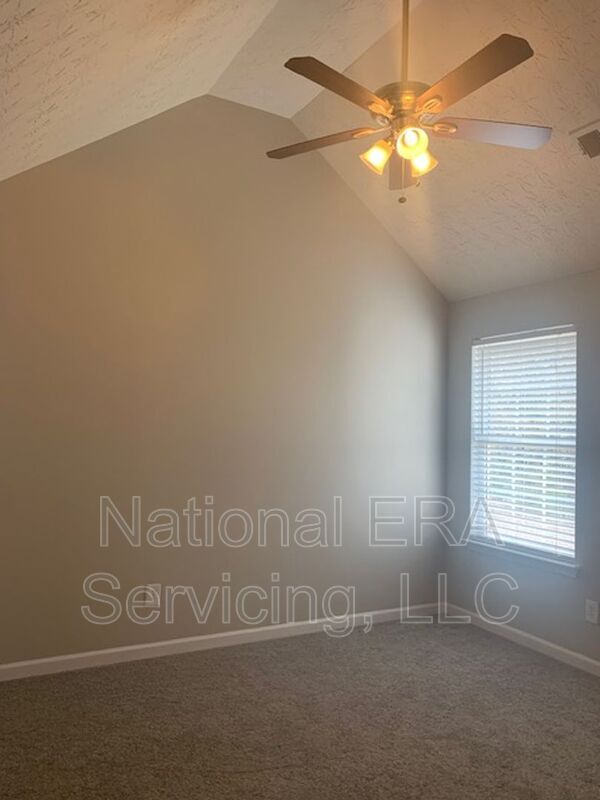 Building Photo - 246 Millstone Dr